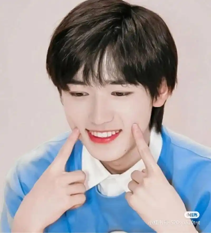 小海螺专属宋亚轩头像来喽,快换上吧.