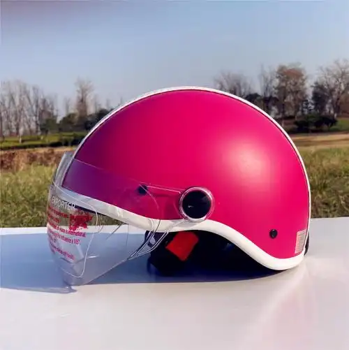 agv同款电动车头盔男女士四季通用安全帽摩托车半盔轻奢时尚皮饰驰臣