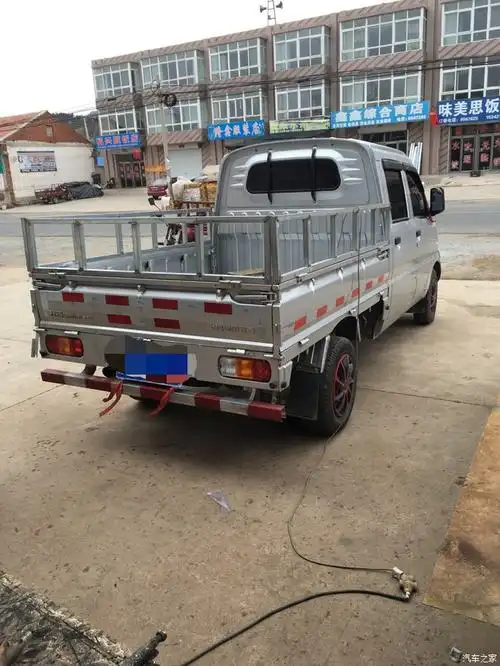 回复: 6 五菱荣光小卡论坛 前一段时间加装的保险杠雾灯,这次加装护栏