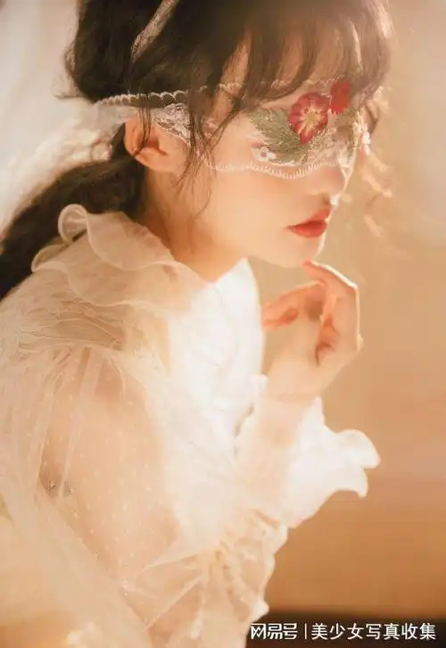 素雅恬静蕾丝裙美女梦幻朦胧意境写真