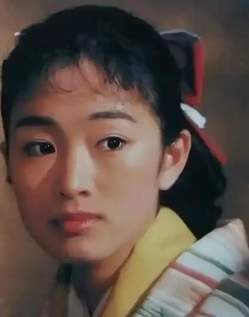 巩俐高考二次落榜甘愿成为71岁老头第四任妻子她为了什么