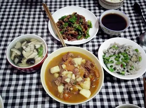 吃草的鱼vivi做的两个人的晚餐