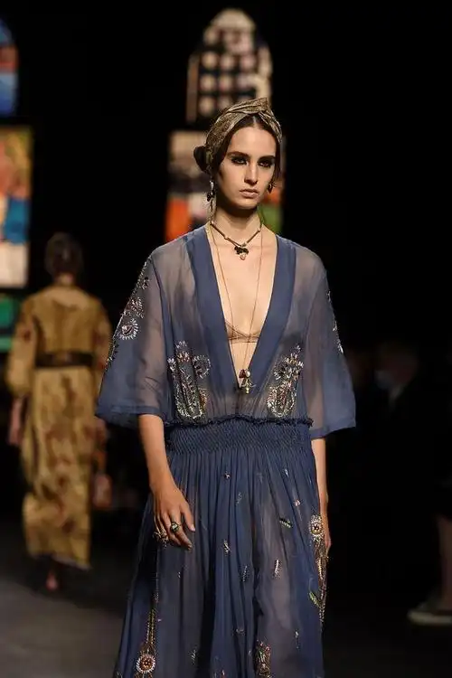 2021春夏巴黎时装周:dior 品牌秀场