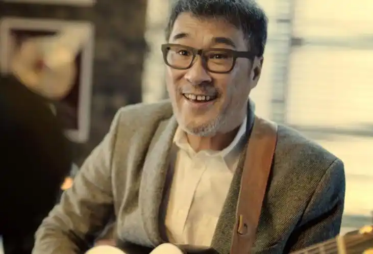 李宗盛婚内离弃发妻年近花甲与林忆莲恋情曝光再婚小27岁娇妻