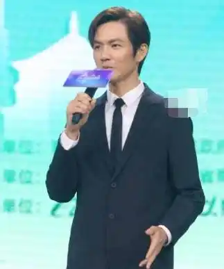 50岁钟汉良近照曝光!