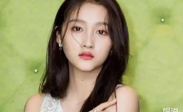 当172关晓彤遇上159鞠婧祎,终于明白身材和脸蛋哪个重要了_时候_图片