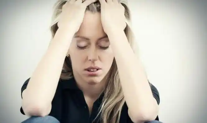 人的情绪莫名的或者是遭遇到事情的时候,出现心烦意乱躁动不安的状况