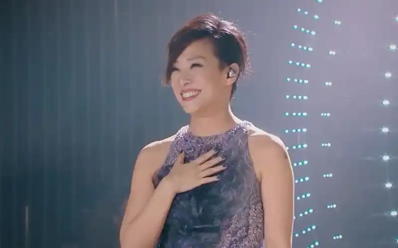 【林忆莲】蓝色的林忆莲开了