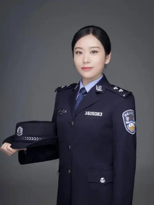 你好·警察节||还记得,你第一次穿警服的样子吗?_管所_职业_常服
