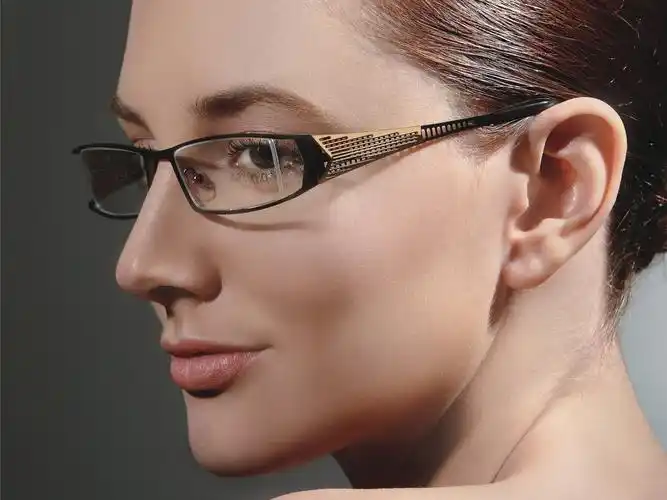 迷人的美女模特眼镜广告高清壁纸