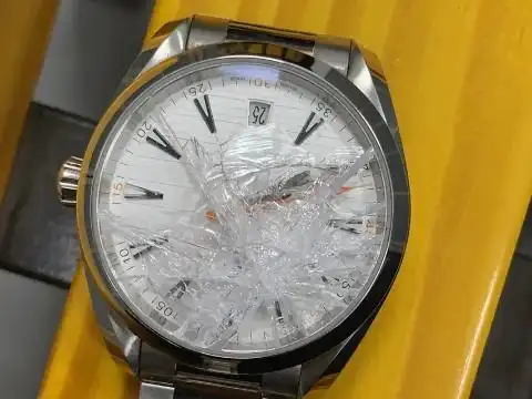 梦见手表镜面碎了