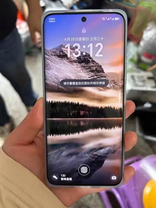 一直纠结荣耀100和90gt