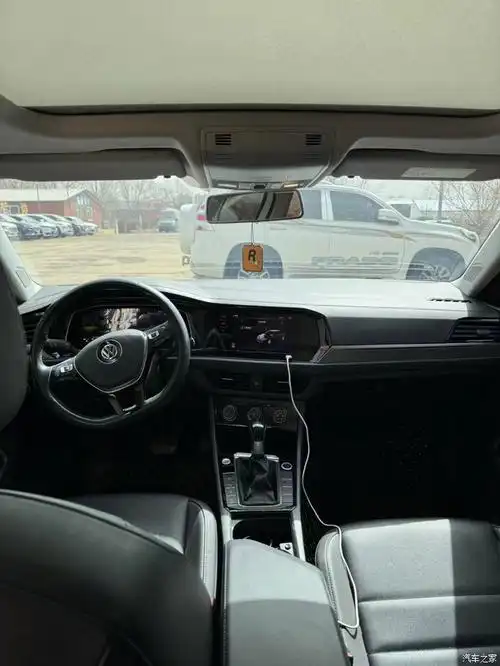 批发8w多21年大众速腾自动14t高配无钥匙进入一键启