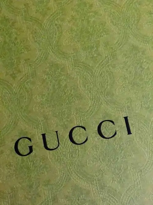 gucci(港汇恒隆广场店)-"gucci上海旗舰店位于上海黄金地段,毗.