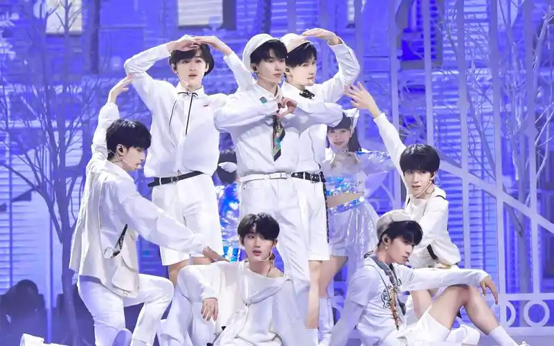 吃了德芙的时代少年团 | 《姐姐真漂亮》一键换装_哔哩哔哩_bilibili