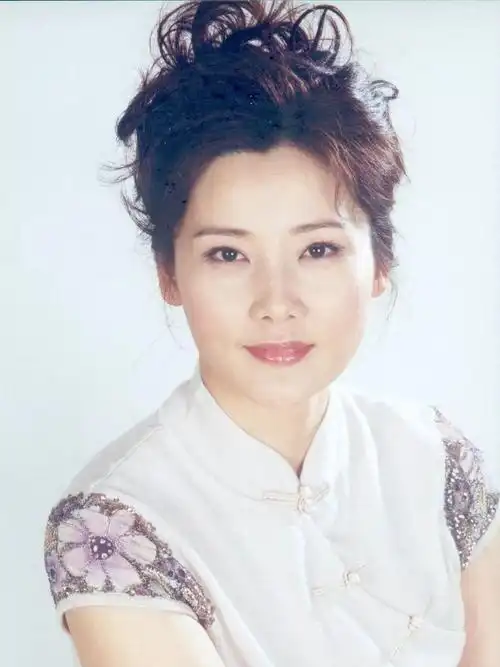 回顾长着一张风情万种的脸情史却最干净的5位女星人不可貌相