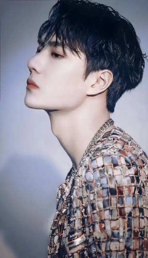 看不够的心动侧颜##王一博##这就是雕塑般的美貌吧