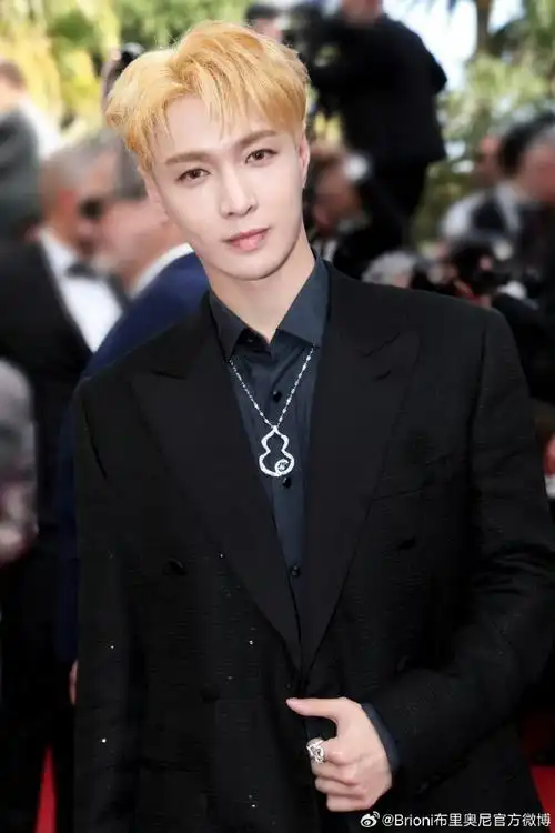 brioni璀璨星光##戛纳电影节##张艺兴[超话]