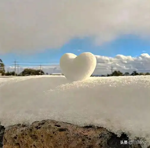 朋友圈封面背景来了,该换新的了