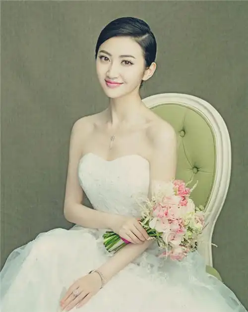 景甜甜美白色婚纱写真 清新素雅端庄迷人,澄海婚纱照 ,澄海明星婚纱照