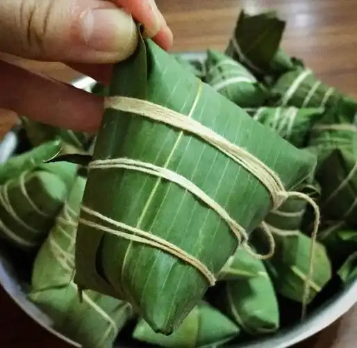 焦小玛做的经典四角粽子包法