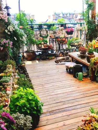 20㎡露台改造:相比一楼的大花园,我更喜欢这个楼顶私密的小花园_腾讯