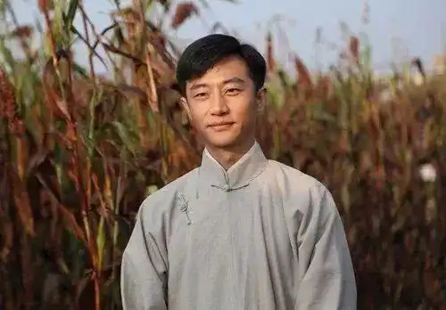 黄轩,这个神奇的演员终于火了!