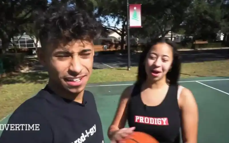 朱利安纽曼真人秀纪录片01【julian newman reality show 】