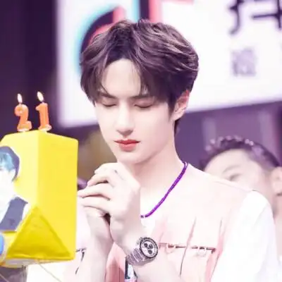 王一博 头像素质拿图扣1 二转标注闵程