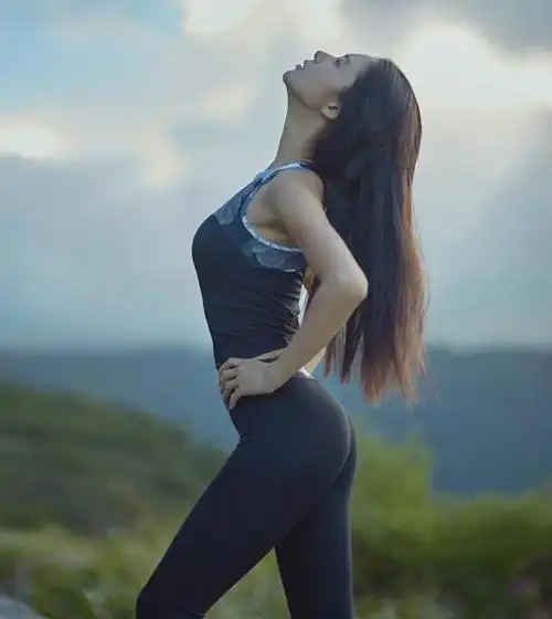 运动时尚美女,黄金比例身材,完美气质