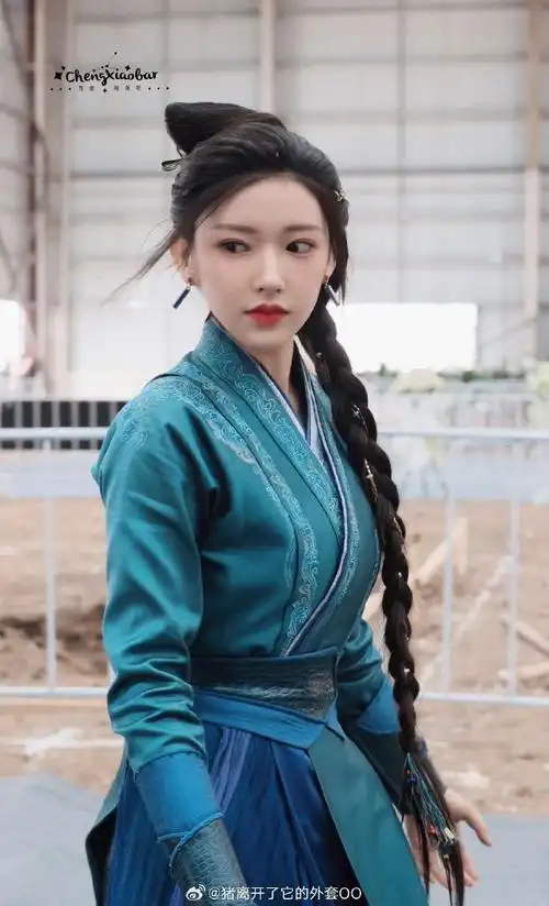 程潇新剧杀青路透#《大梦归离》终于杀青了,程潇这次的古装造型热人