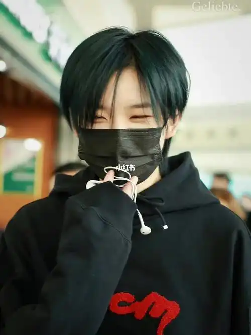 陆柯燃  爱笑的99宝