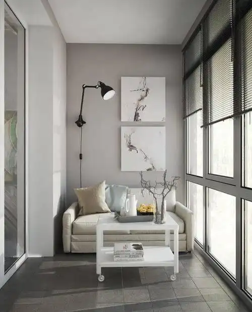 封闭式阳台的缺点: 1,影响通风和采光