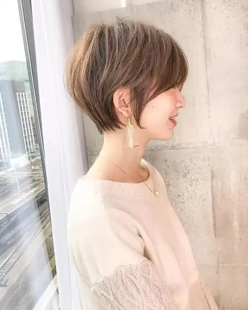 30一40岁女人发型短发最新流行减龄气质发型!