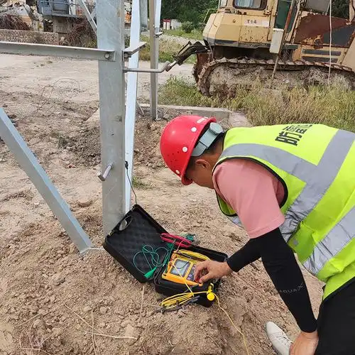 接闪器,引下线检测内容:检测接闪器,引下线是否出现变形,松动,断裂