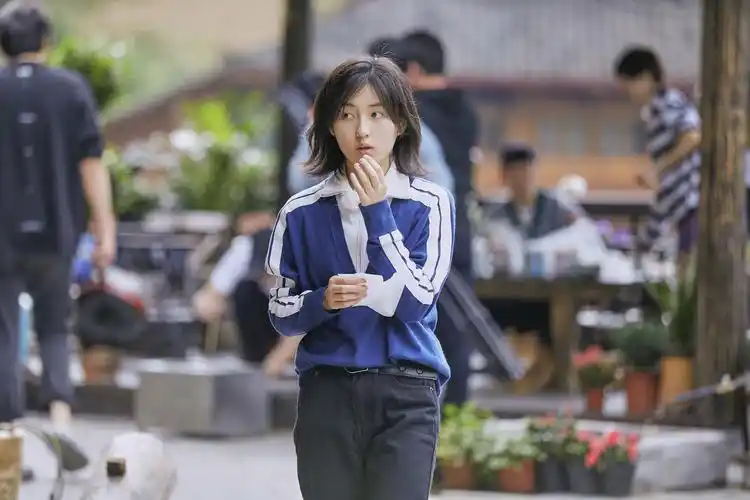 张子枫向往3持续打卡新体验体悟生活意趣收获丰