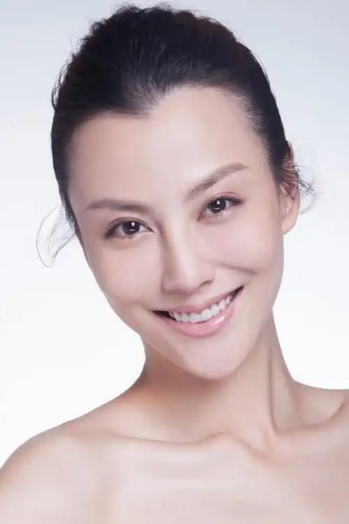 p data-id="go08dyoioj">江易珈出生于 a target="_blank" href="