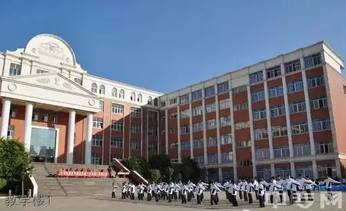 2020年昆明市高新区亨德森高新一中招生简章