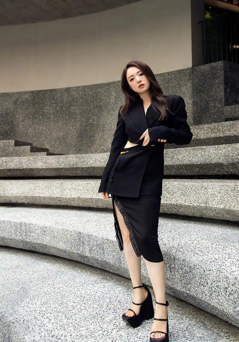 董璇的高跟鞋,起码20公分了吧