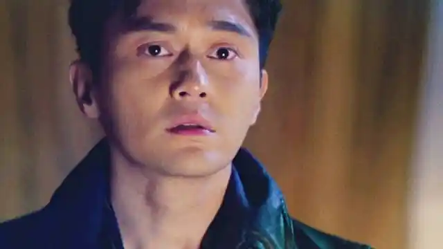 没想到张智霖的表现这么吸粉怪不得喜爱度第一来看张智霖年轻的颜档