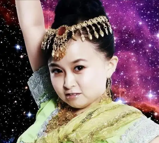 朱洁:嫁与身高1米3的袖珍医生,坚持不生孩子,现如今被宠成公主