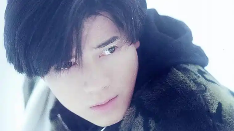 港乐:被"黑帮"惊吓的乌龙,与郭富城的"炸街"生涯