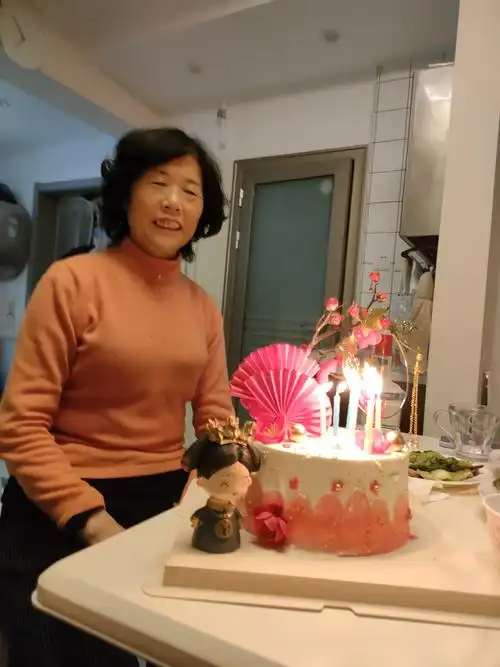 乔秀琴的美篇女儿给妈妈过生日