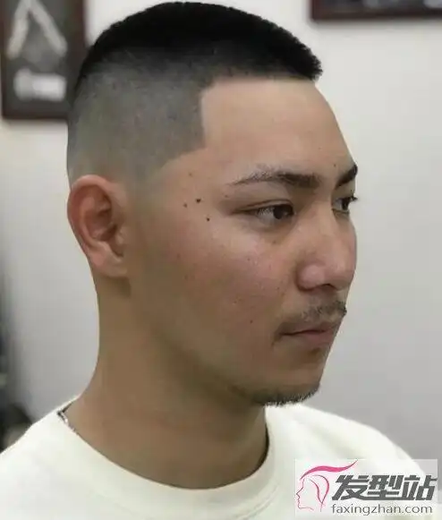 时尚男生平头发型 清爽干练尽显男人味