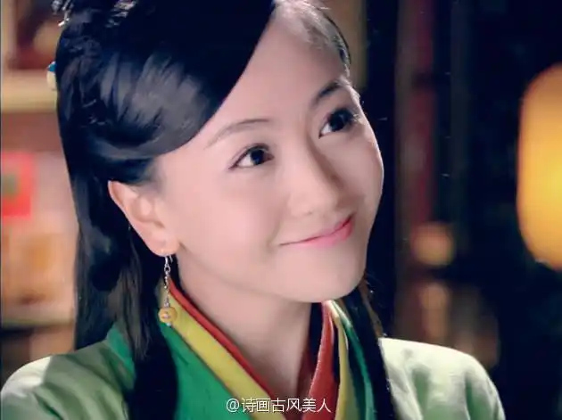 杨蓉《笑傲江湖》【岳灵珊】漫唱采茶觉已迟,犹怜深信未相欺.