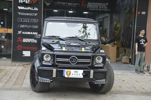 奔驰g63改装巴博斯宽体包围,哈曼六出尾段排气