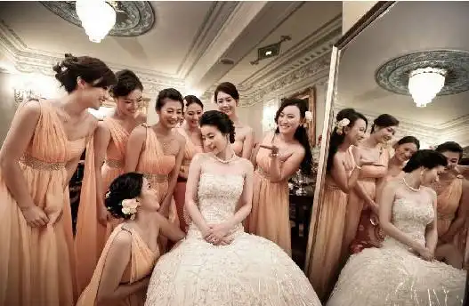 郭晶晶的7人伴娘团.