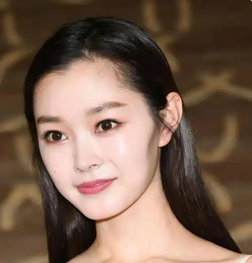 原创宋轶无滤镜生图曝光和刚出道时相差大皮肤变好只因做对一件事