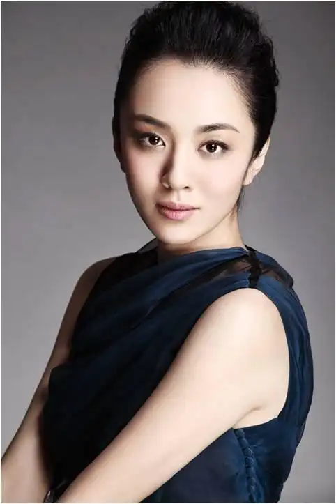 王晓晨的迷人身材照,图2甜美动人,最后一张莫名心跳加速