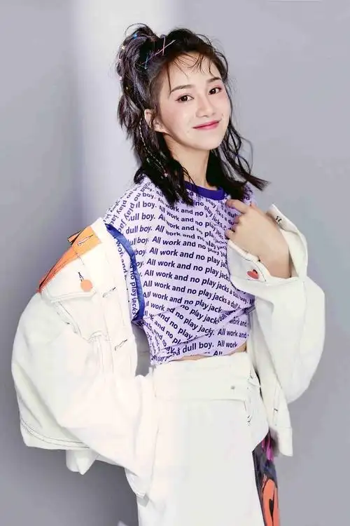 付梦妮元气写真甜美上线激活初秋好心晴